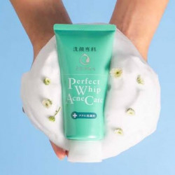 Senka Perfect Whip Acne Care